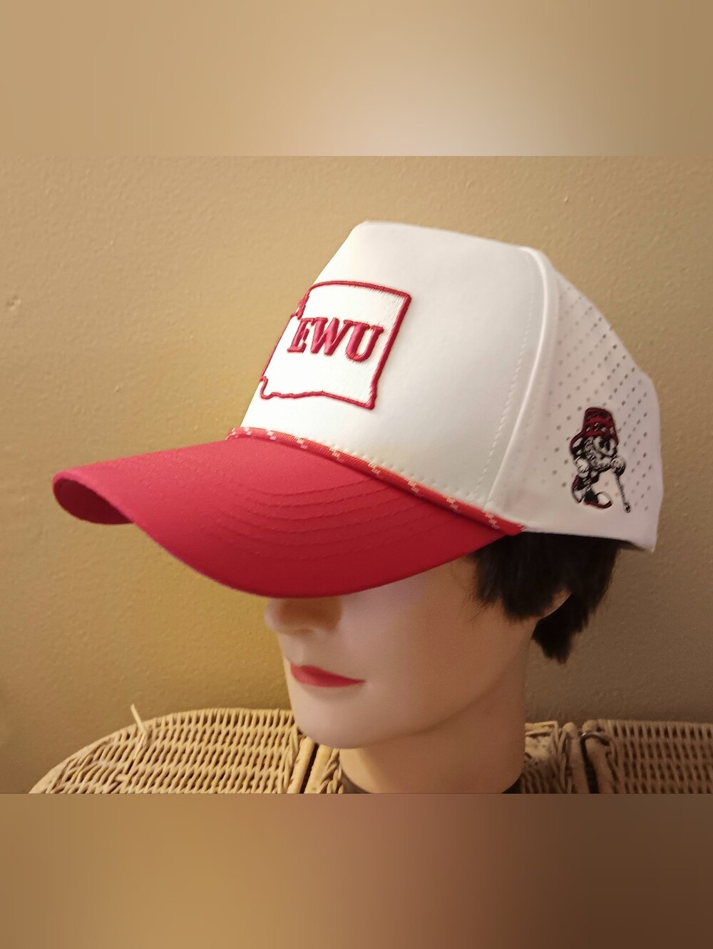 EWU Eagles Golf Trucker Cap Baseball Hat College Football Bucket Head NEW